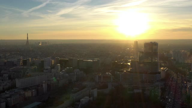法国，新法院巴黎法庭，无人机鸟瞰日落视频素材