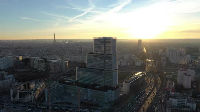 法国，新巴黎法庭，无人机航拍期间视频素材
