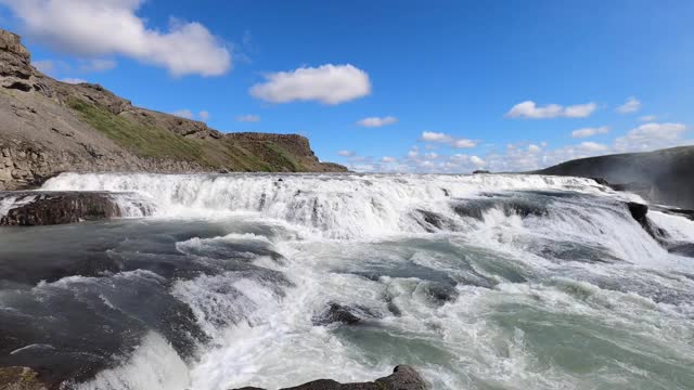 冰岛的海湾瀑布视频下载