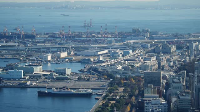 日本横滨的风景。街道和工业区的录像。视频下载