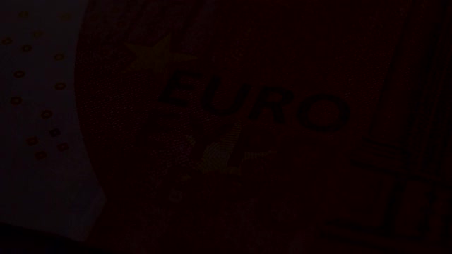 50欧元钞票上的欧元字母特写视频素材