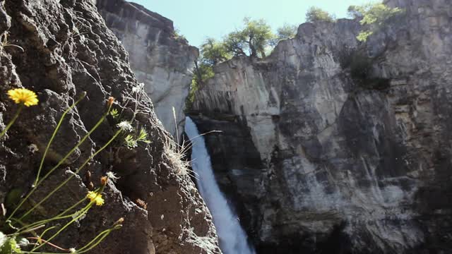 阿根廷巴塔哥尼亚冰川国家公园El Chalten附近的Chorrillo del Salto瀑布。视频素材