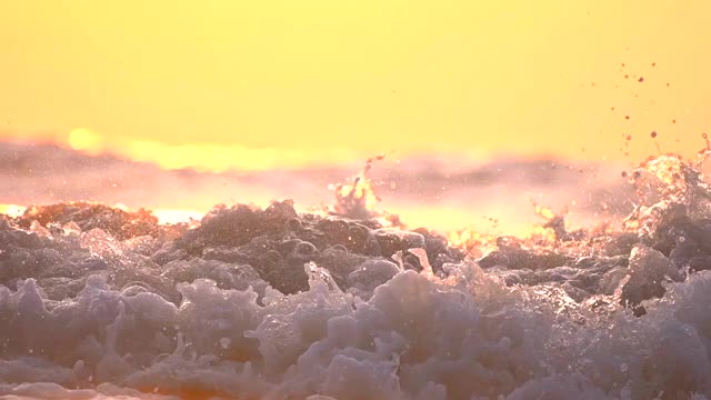 慢镜头海浪日出视频素材