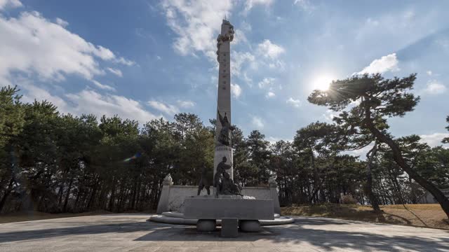 Palcheongohon(8千孤独之魂)纪念塔，位于韩国忠清北道忠州寺，天坛台视频素材