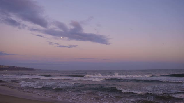日落海云和月亮4k视频素材