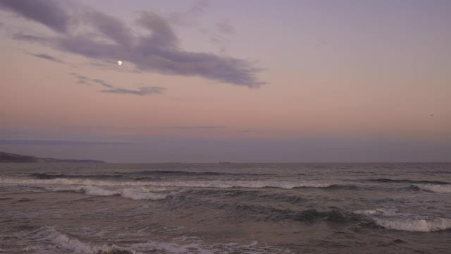 日落海云和月亮4k视频素材