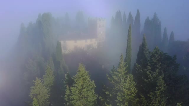 意大利托斯卡纳基安蒂葡萄酒区韦拉扎诺城堡视频素材