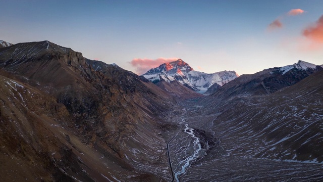 埃佛勒斯峰日落，珠穆朗玛峰，埃佛勒斯峰的航空时间流逝视频素材