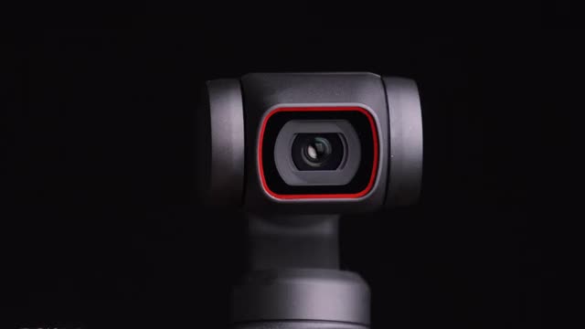 机器人相机在不同的方向旋转。安全与目标跟踪视频素材