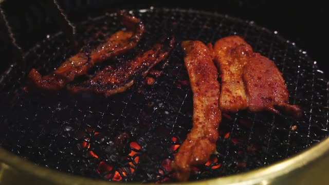 韩式烧烤，五花肉烧烤，韩国烧烤餐厅视频下载