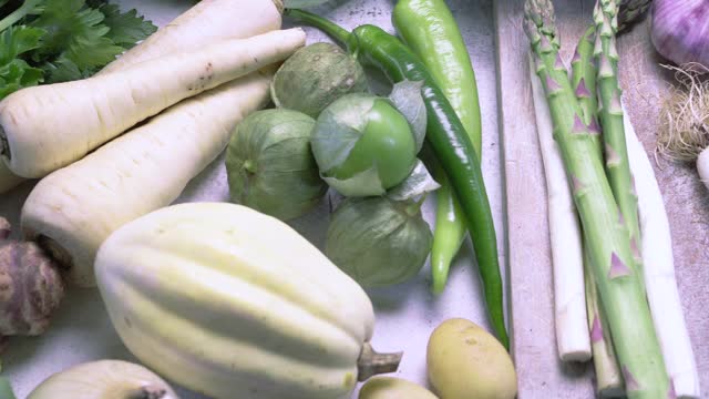 近距离的各种新鲜蔬菜视频下载