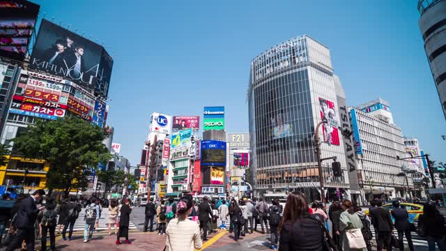 穿过街道的人群东京日本视频素材
