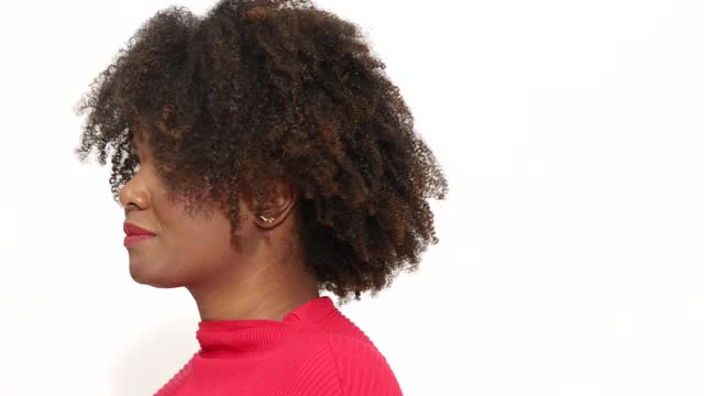 卷发的非裔美国妇女视频素材