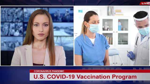 4K视频:女播音员播报突发新闻，医生和一线医护人员接种COVID-19疫苗。视频素材
