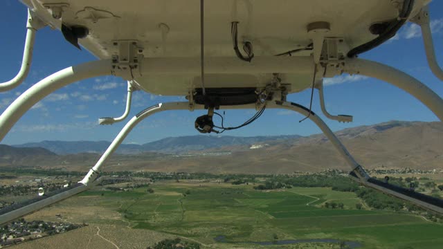 美国航空公司经营直升机无人机机场业务视频下载