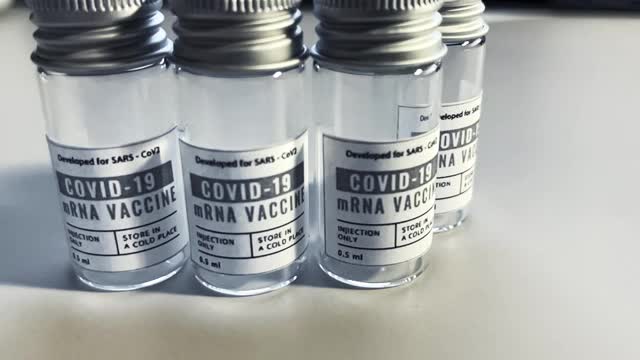 冠状病毒疫苗空瓶视频下载