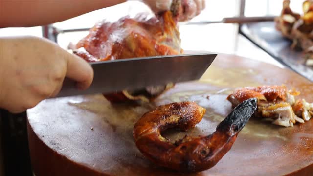 泰国曼谷市场的烤鸭面视频下载
