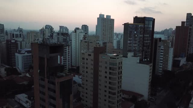 美丽的日落在圣保罗城市，巴西视频下载