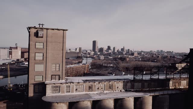 布法罗，纽约的谷物升降机和城市天际线视频下载
