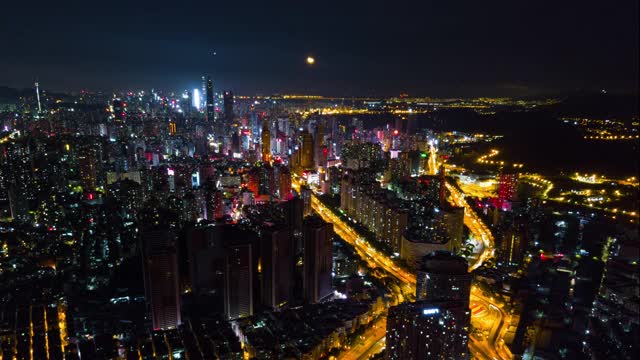 中国夜间时间深圳城市景观交通道路街道道路航拍全景4k时间视频素材