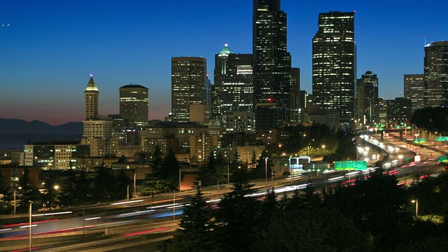 西雅图城市景观时间流逝日落潘视频素材