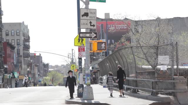 参观纽约布鲁克林威廉斯堡的正统犹太社区视频下载