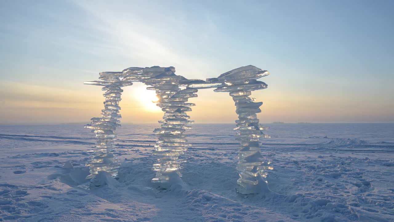 落日背景上的浮冰视频素材