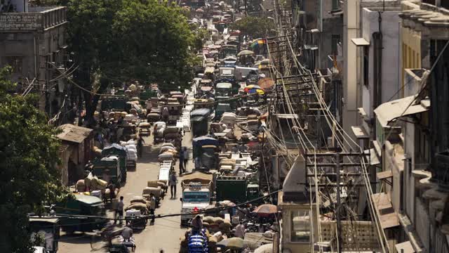 印度老德里繁忙的街道视频素材