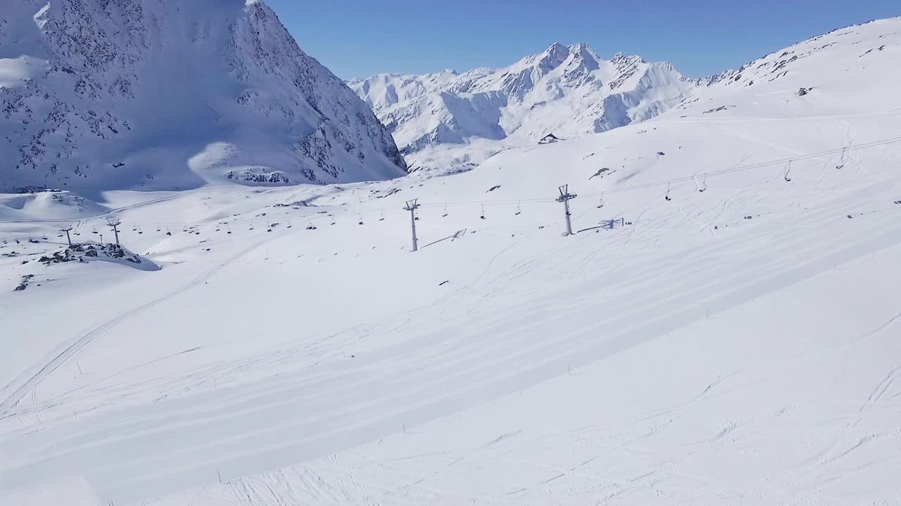 在Schnalstal滑雪缆车，南蒂罗尔，意大利视频下载