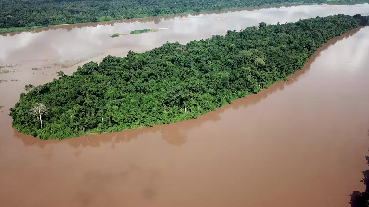 喀麦隆萨那加河岛视频下载