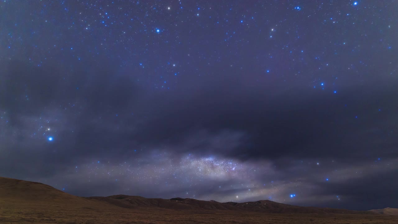 银河升起在呼伦贝尔大草原视频素材