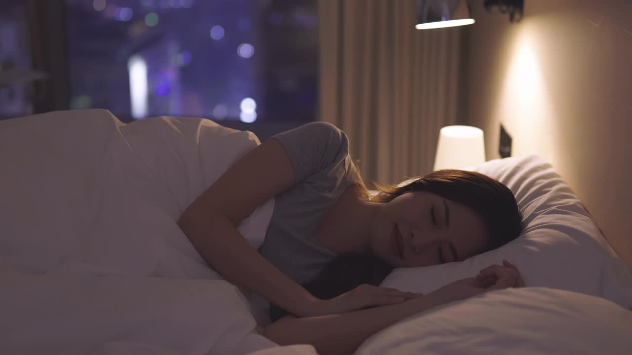 亚洲女性睡眠好视频素材