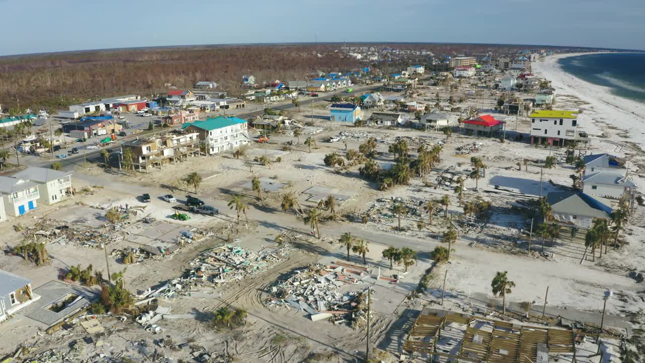 空中，pov，飓风迈克尔的后果，墨西哥海滩，美国佛罗里达州，2018年视频素材