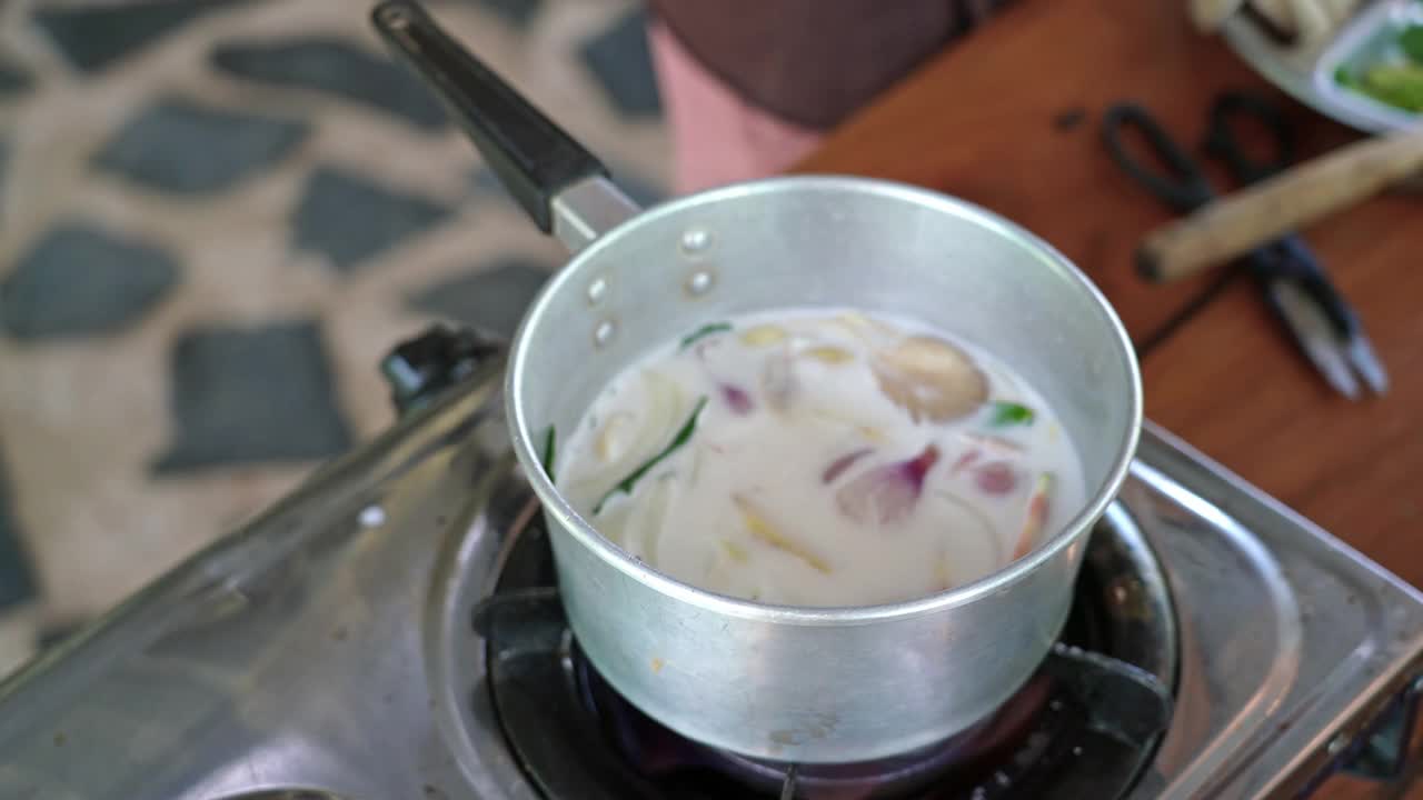 制作素食汤的最佳原料视频下载