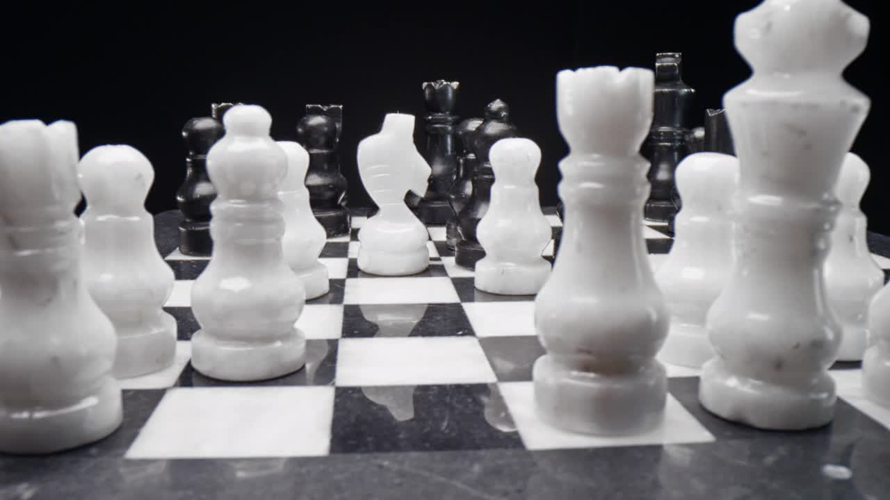 经典的大理石象棋游戏。视频下载