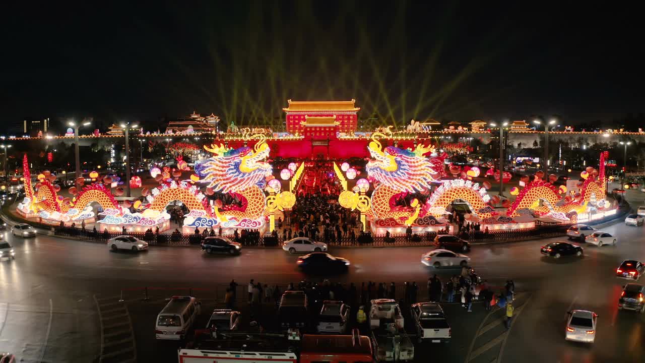 鸟瞰图古城墙南门庆祝中国春节，西安，陕西，中国视频下载