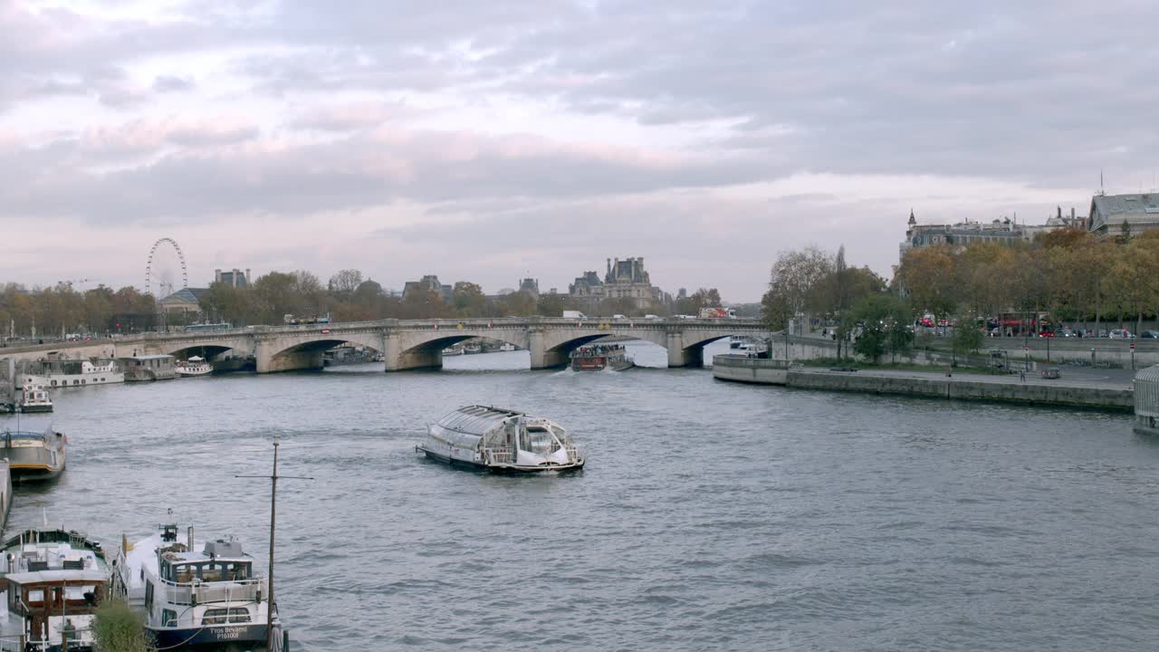 塞纳河，河岸，桥皇家视频素材