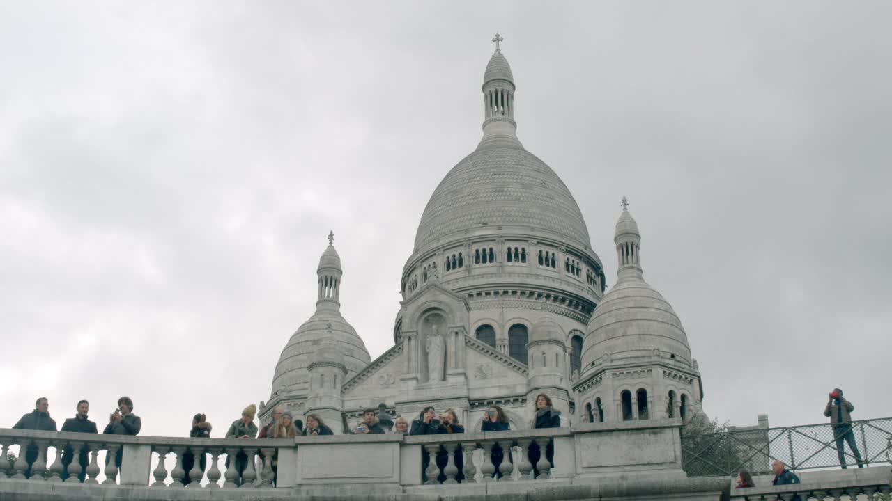 圣心大教堂-蒙马特，巴黎视频素材