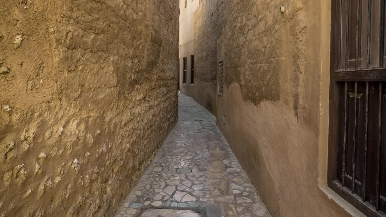 老城狭窄的街道视频素材