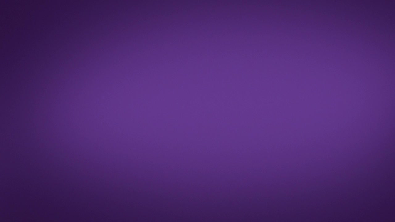 飞舞的杏仁在紫色的背景视频下载
