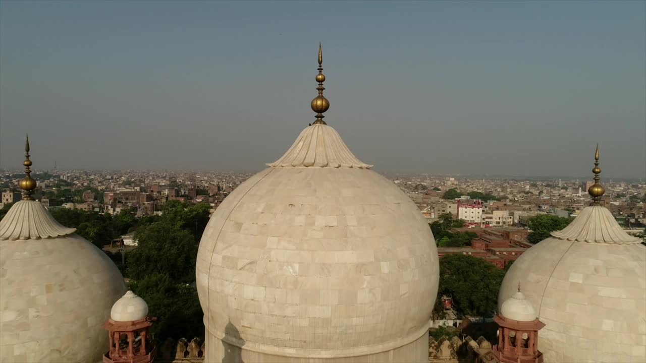 拉合尔城市景观和莫卧儿风格的建筑，巴基斯坦视频素材