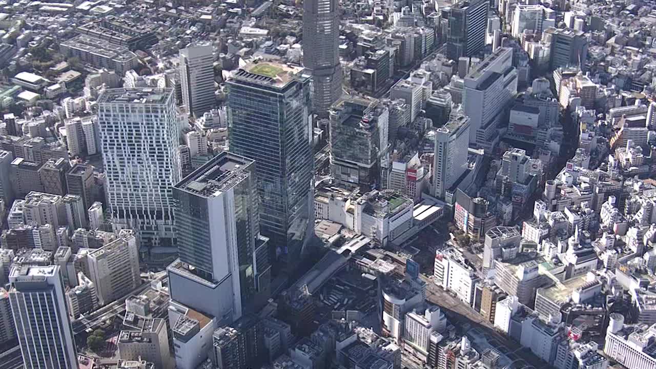 日本东京涩谷车站附近的空中摄影视频素材
