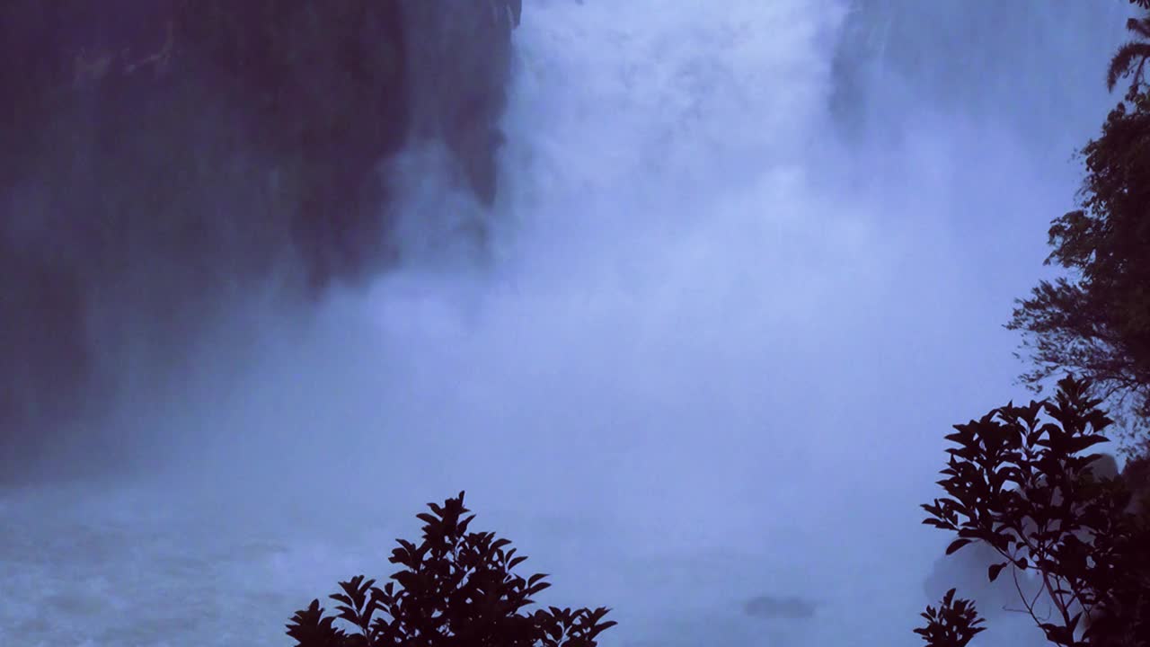 令人惊叹的伊瓜苏瀑布。视频素材