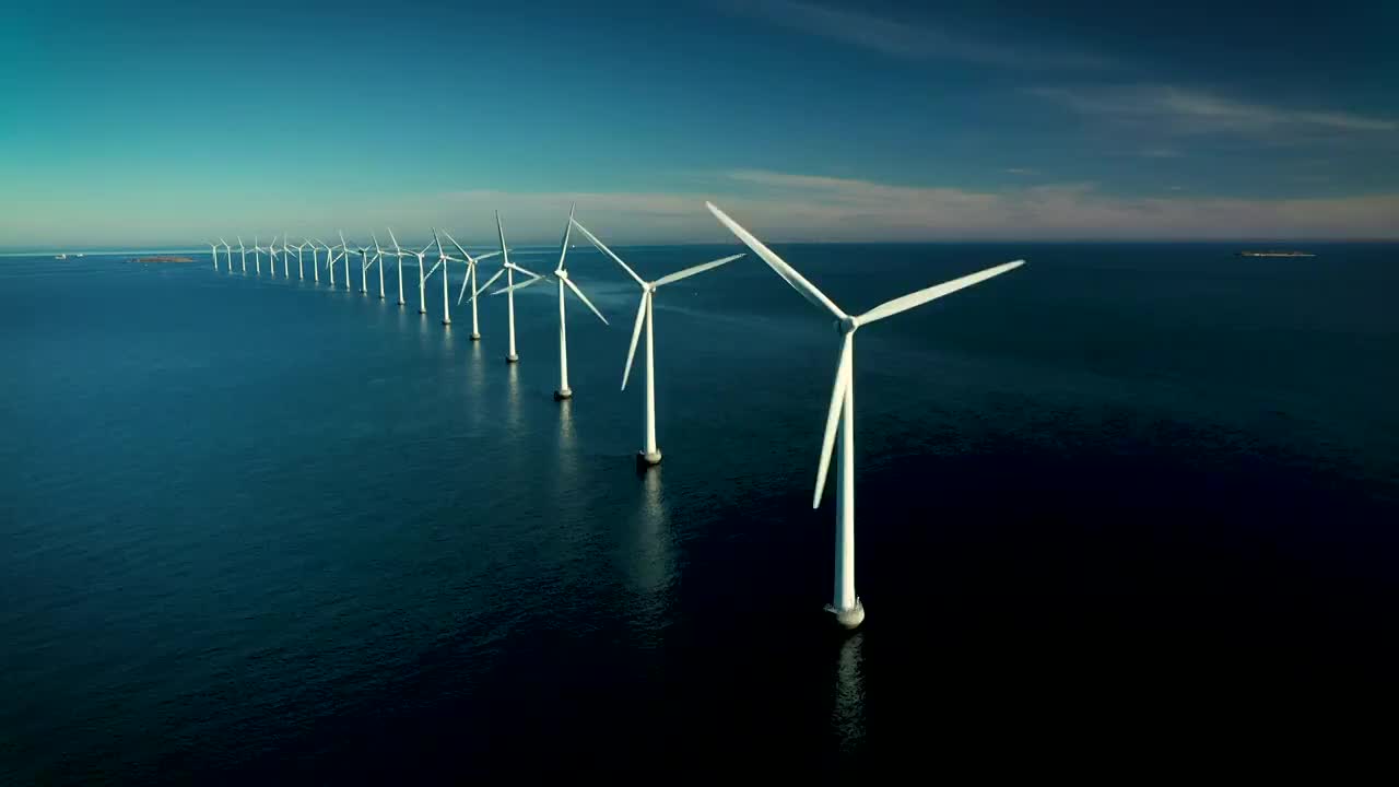 海洋中的风力涡轮机视频下载
