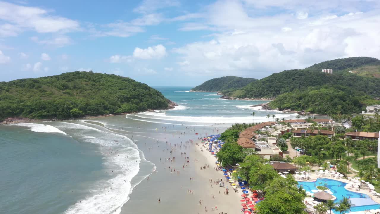 圣保罗guaruja的Mar Casado海滩鸟瞰图视频下载