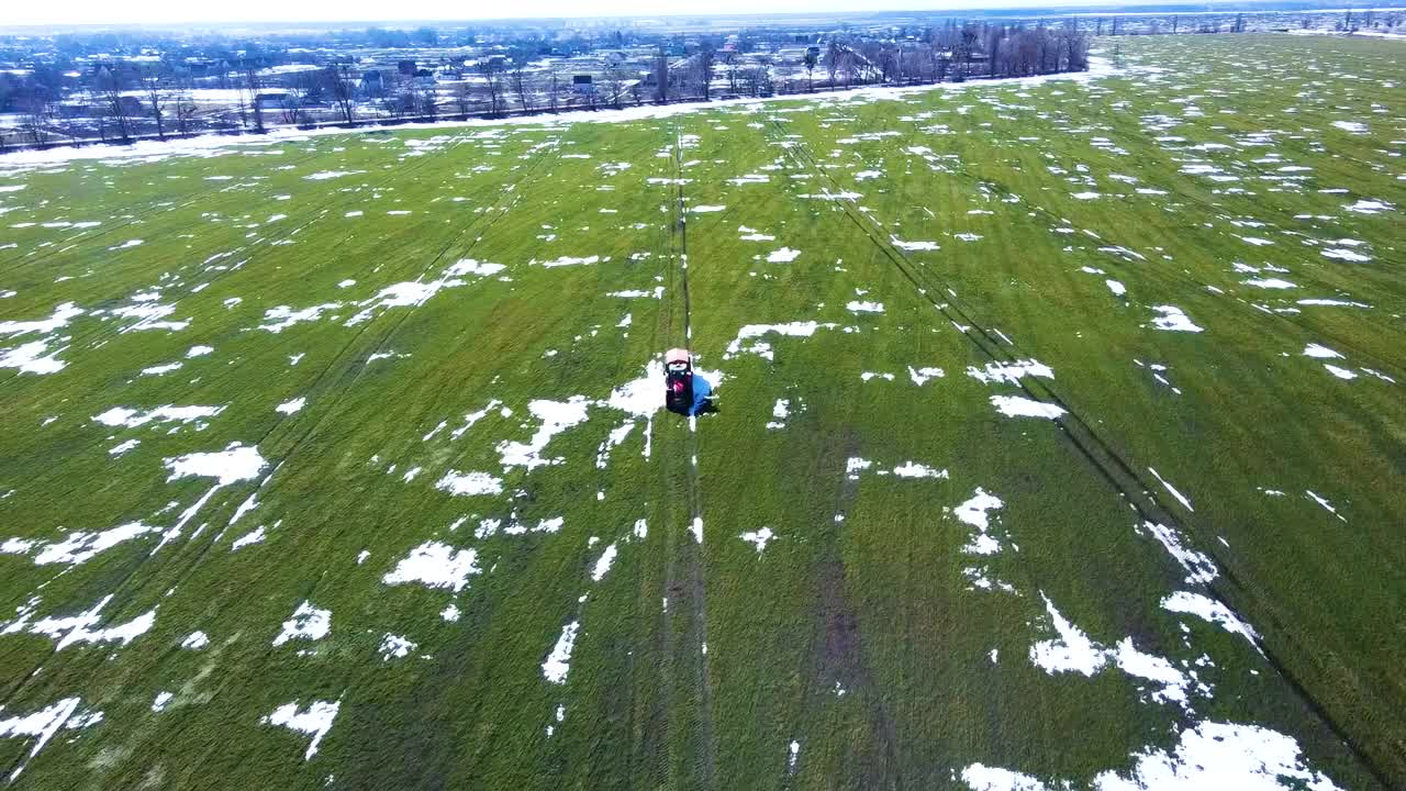 春季施肥，冬小麦田，雪岛视频下载