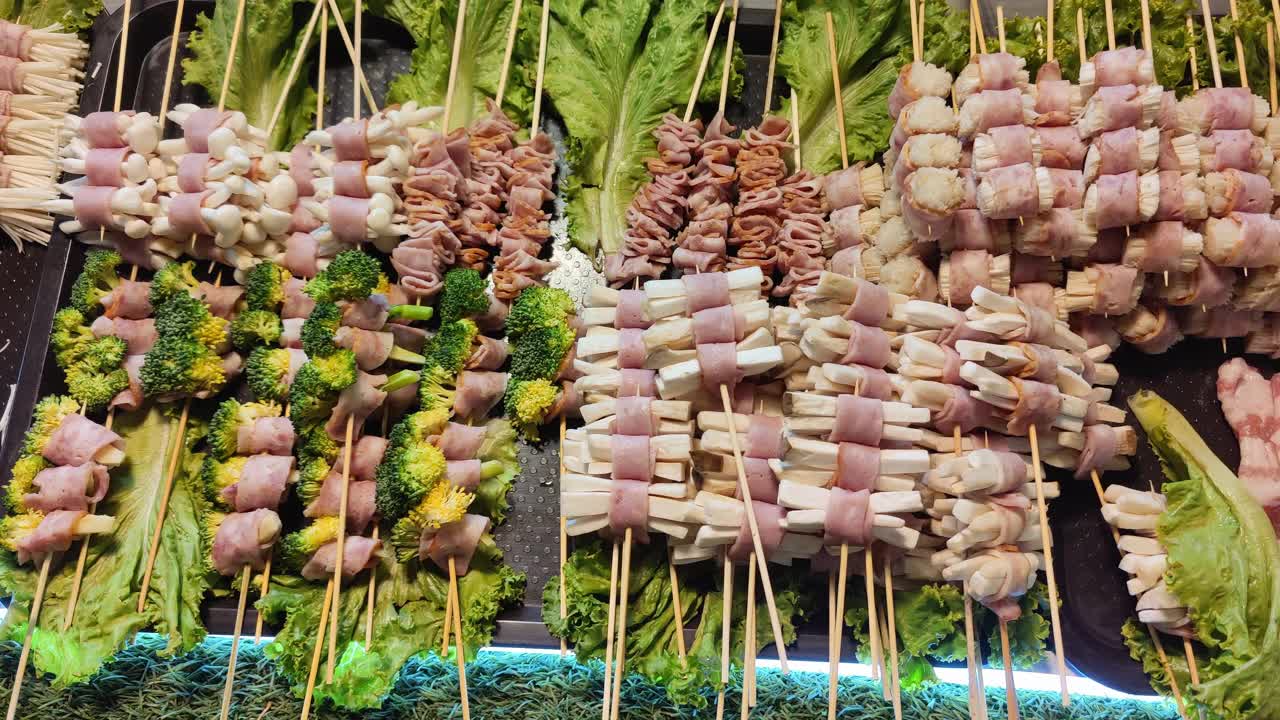 泰国街头美食烧烤猪肉视频素材
