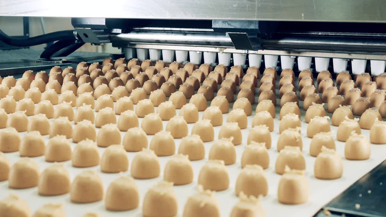 软糖制造用工厂机器制造的软糖视频下载