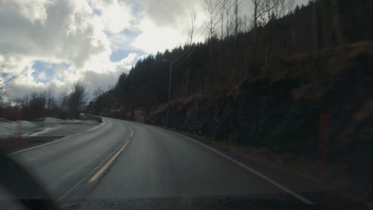 冬季POV车行驶:山口视频下载