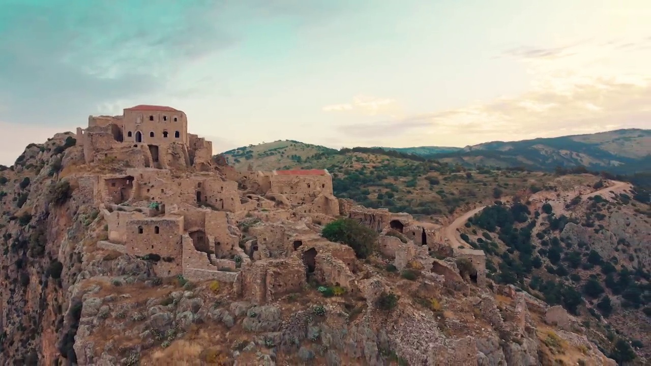被遗弃的村庄阿纳瓦托斯，Chios岛，希腊视频素材
